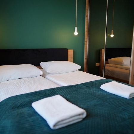 3 Rooms Apartment Podgorze Citybeat #3 Kraków Eksteriør billede